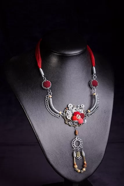 POMPOMPIDOU - ETHNICA Bijoux & Art - 2013